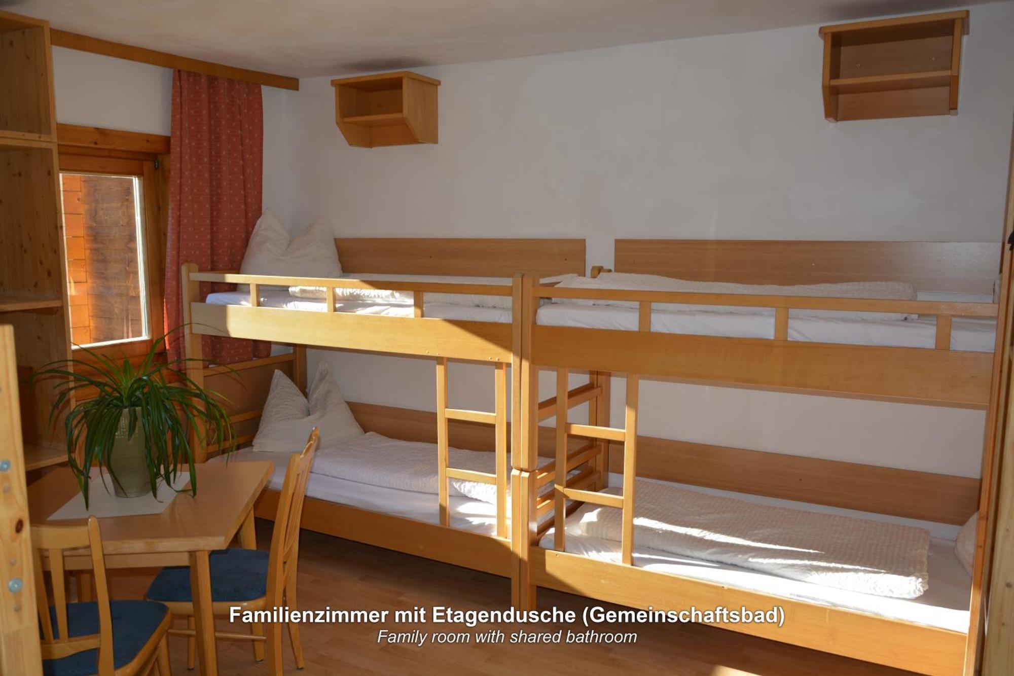Ski In-Ski Out - Gaestehaeuser Saalbach-Hinterglemm - Wallegghof Christianhof Exterior photo