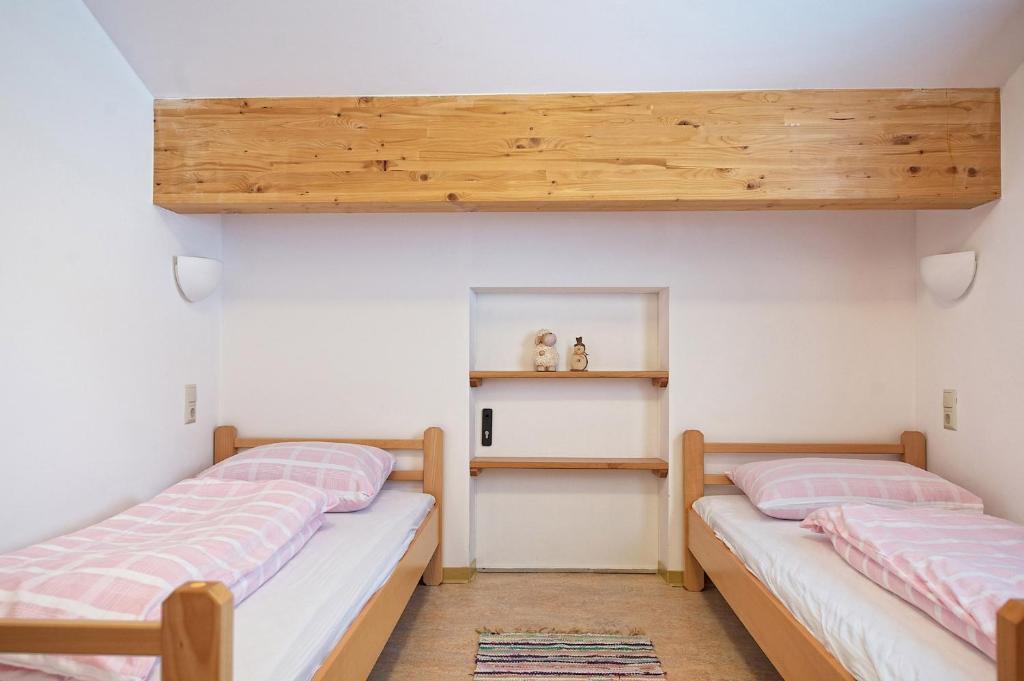 Ski In-Ski Out - Gaestehaeuser Saalbach-Hinterglemm - Wallegghof Christianhof Room photo